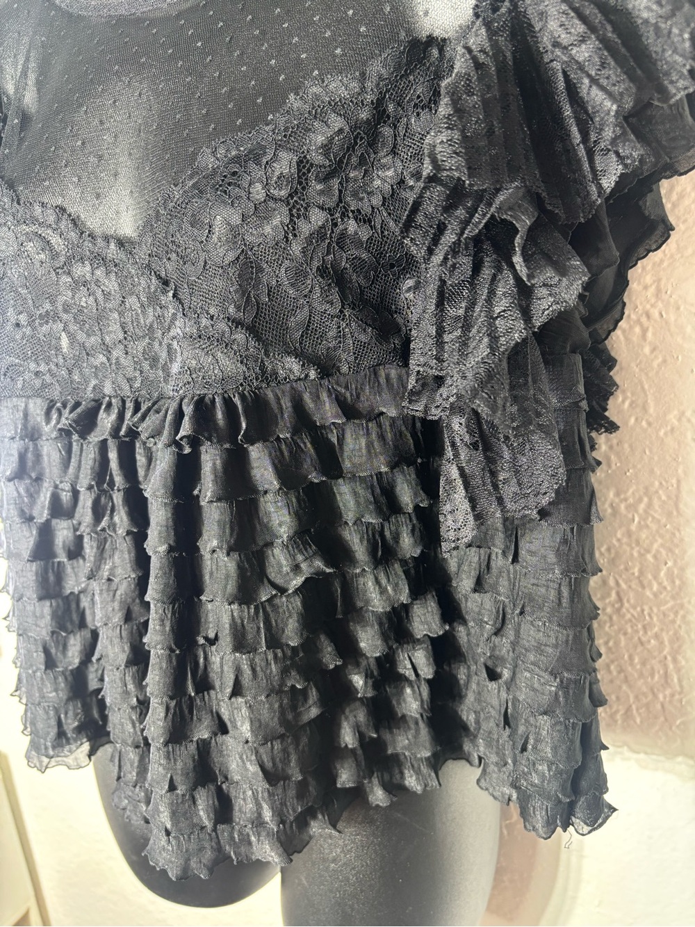 Anthro Maeve women’s medium sheer ruffle lace blouse Whimsigoth dopamine - Picture 8 of 8